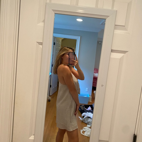 Cute brown and white dress - Picture 2 of 2